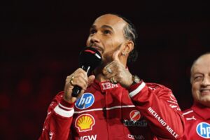 Read more about the article Lewis Hamilton flexes new Ferrari luxury item worth more than 30 at Mercedes combined