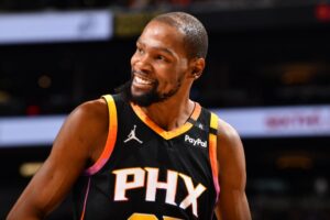 Read more about the article Kevin Durant joins Michael Jordan and Wilt Chamberlain with historic NBA feat as Ja Morant pays homage with incredible gesture