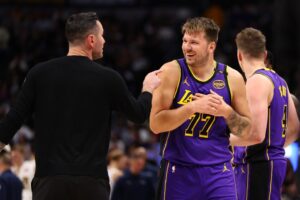 Read more about the article ‘Fits perfectly’ – LeBron James looks to NFL in new Lakers role as Luka Doncic reveals ambitious goal