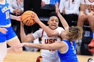 Read more about the article ‘Bad choice of words’ – Announcer makes unfortunate JuJu Watkins broadcasting blunder as USC star smashes Caitlin Clark record