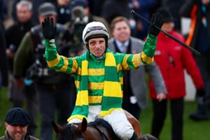 Read more about the article Why does Harry Skelton have a black eye? Top Cheltenham Festival jockey who will ride Sir Alex Ferguson horse explains gruesome injury