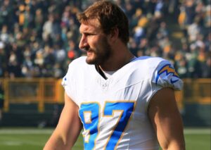 Read more about the article ‘This will happen’ – Joey Bosa’s mom starts petition to get 49ers to sign Nick’s brother in $240 million family reunion