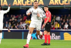 Read more about the article Kylian Mbappe recreates iconic Cristiano Ronaldo celebration after surpassing another Real Madrid legend’s incredible record