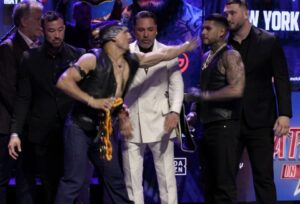 Read more about the article ‘Pure chaos’ – Teofimo Lopez slaps Arnold Barboza in wild face-off as pair separated by security