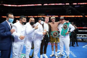 Read more about the article Ryan Garcia no longer training with Canelo Alvarez due to logistical nightmare and announces new head coach