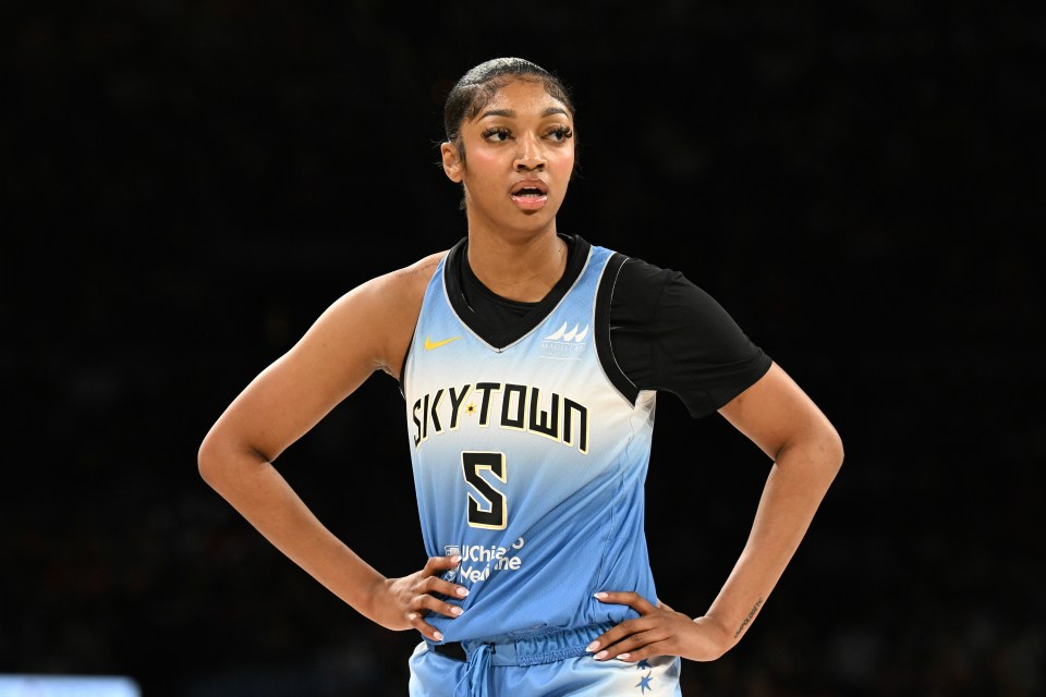 You are currently viewing ‘Half my contract’ – Angel Reese shades WNBA in social media onslaught after $50k Unrivaled bonus