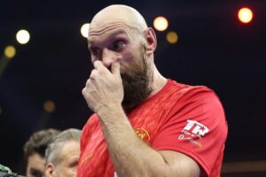 Read more about the article Tyson Fury could receive interim world title shot if he makes retirement U-turn as WBC announce plan