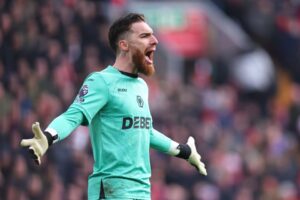 Read more about the article ‘It’s not difficult’ – Premier League goalkeeper left bewildered by revolutionary new rule change