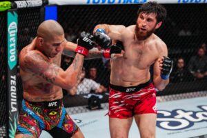 Read more about the article Magomed Ankalaev defeats Alex Pereira in tight decision win at UFC 313 to derail future Jon Jones fight