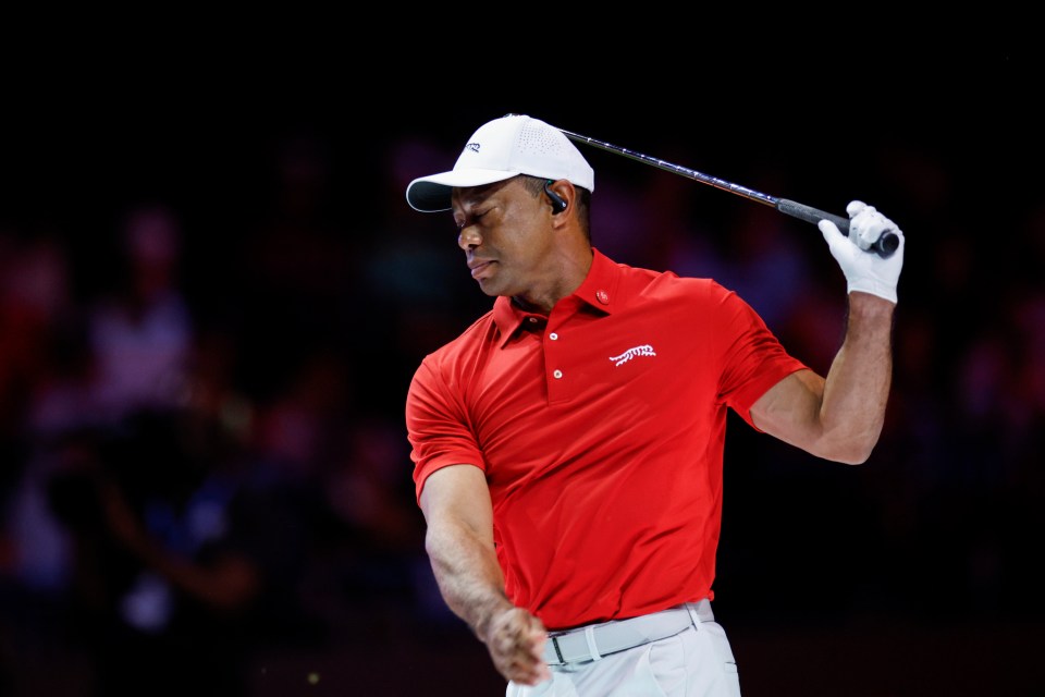 You are currently viewing Tiger Woods could miss entire major season in devastating new injury blow