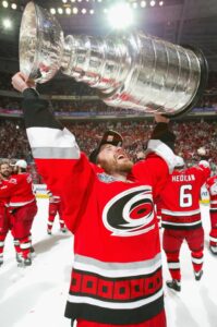Read more about the article I’m underrated NHL ‘wizard’ who lost everything in $13million investment before caddying at Olympics