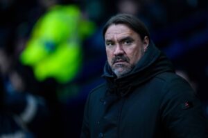 Read more about the article Daniel Farke battling to save Leeds job despite winning Premier League promotion