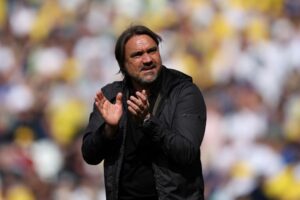 Read more about the article ‘Forget about it’ – Simon Jordan sends strong message to Leeds over Steven Gerrard manager links