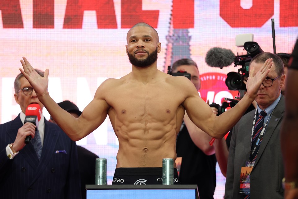 You are currently viewing Chris Eubank Jr avoids $1million fine after bizarre delay to second weigh-in for Conor Benn fight