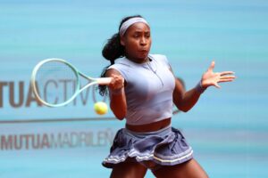 Read more about the article Coco Gauff forced to walk to hotel but makes Madrid Open history to usurp Jessica Pegula as lopsided Iga Swiatek rivalry awaits