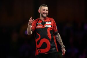 Read more about the article Nathan Aspinall had perfect response after stage collapsed on his head at darts event