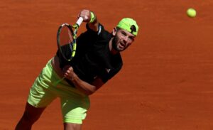 Read more about the article Madrid Open matches suspended with all players immediately taken off court