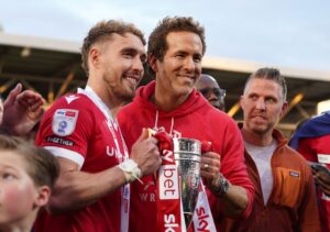Read more about the article Why Wrexham have been given a trophy for finishing second as EFL make silverware decision