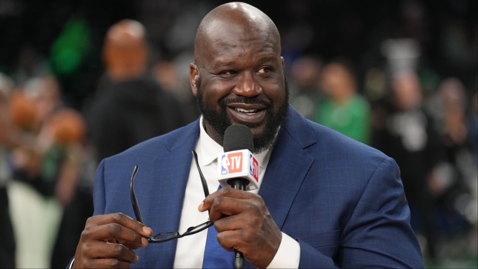 You are currently viewing ‘That’s real tears’ – Emotional Shaq wept discussing his NBA idol but still wanted to fight him after being ‘punked’