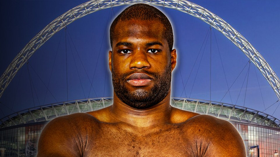 You are currently viewing Daniel Dubois practising bizarre ritual every day before Oleksandr Usyk fight