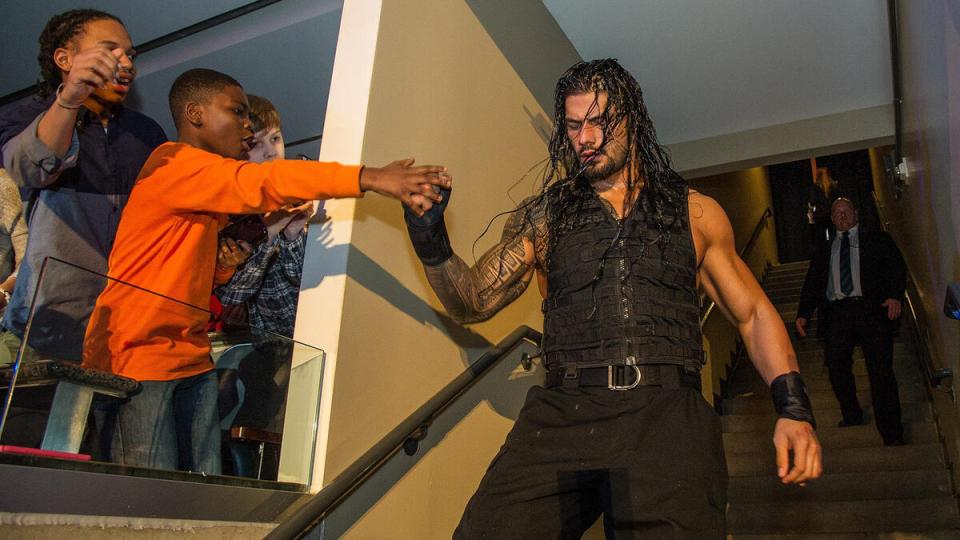 You are currently viewing ‘This is pretty bad’ – Roman Reigns set for WWE hiatus as fans react to ‘cringe’ footage from wrestling past