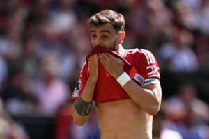 Read more about the article Why Manchester United won’t hold a bus parade if they win Europa League as barbecue plan revealed