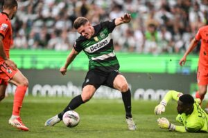Read more about the article Arsenal transfer target scores again in blow to Mohamed Salah as striker fires side to league title
