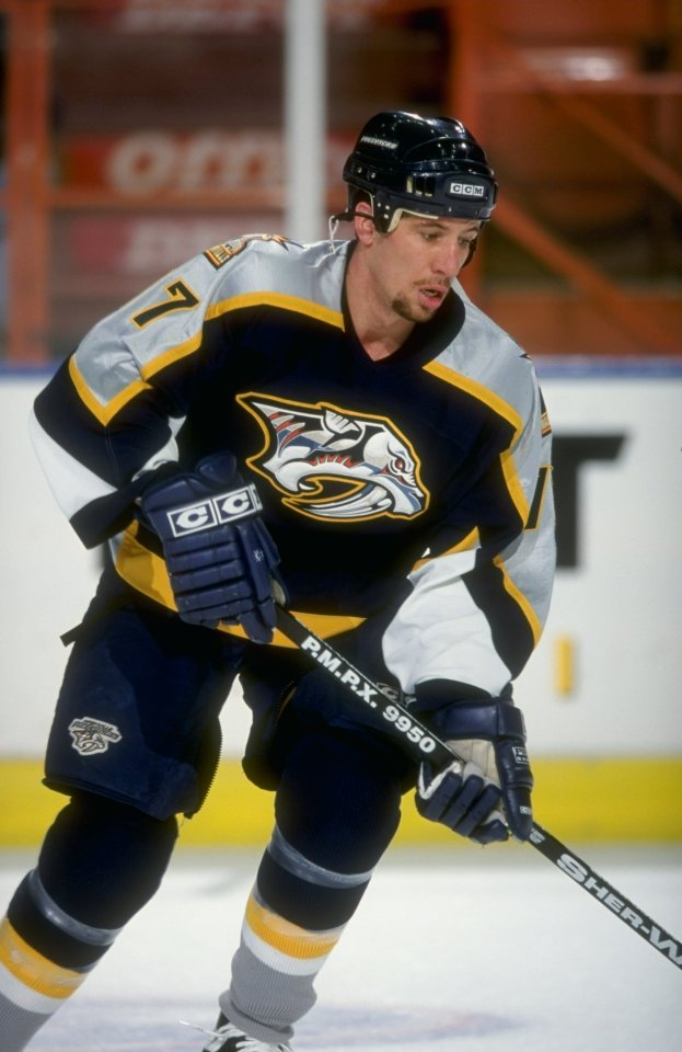 You are currently viewing I’m record-breaking NHL enforcer turned bank robber who wound up in prison despite $1.5million earnings