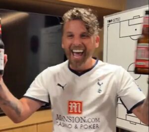 Read more about the article Ex-Arsenal player turned Tottenham star sneaks into Mikel Arteta’s office in now-deleted viral clip