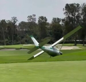 Read more about the article Dramatic moment plane crash lands on iconic PGA Tour golf course that hosts $20million Tiger Woods event