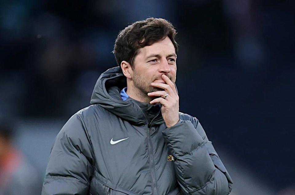 You are currently viewing Ryan Mason makes EFL club wait as Tottenham coach considered for first job