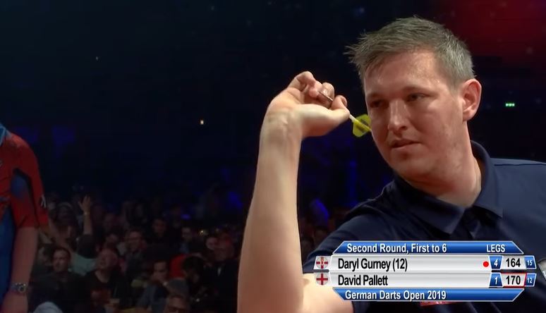 Read more about the article ‘Absolutely incredible’ – Darts star booed over 170 attempt which hilariously backfires