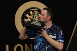 Read more about the article Luke Humphries sends immediate message to Phil Taylor after £275k win over Luke Littler