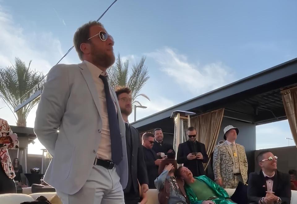 You are currently viewing Dave Portnoy interrupts Met Gala rival to vent Boston Celtics anger as playoff prediction returns to haunt him