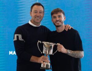 Read more about the article John Terry makes presenters laugh with cheeky trophy dig at Tottenham live on talkSPORT