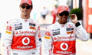Read more about the article Lewis Hamilton is ‘hurting’ at Ferrari as Jenson Button notices key change amid Formula 1 woes