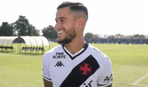Read more about the article Philippe Coutinho interview abruptly stopped after gunshots heard