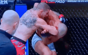 Read more about the article Gruesome slow motion footage shows UFC 315 star suffer dented skull before being rushed to hospital