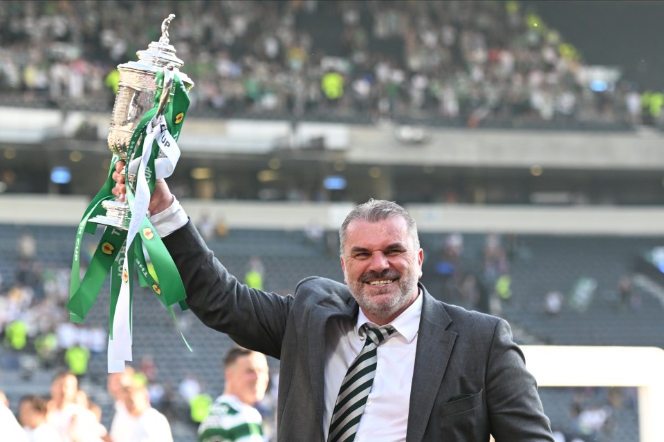 You are currently viewing Has Ange Postecoglou actually won a trophy every second year at a club? Tottenham boss out to deliver in Europa League final