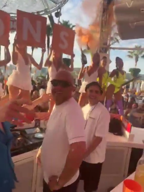 Read more about the article ‘What a guy’ – Liverpool fans love video of Arne Slot celebrating Premier League title as he parties in Dubai