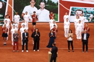 Read more about the article Rafael Nadal in floods of tears in front of greatest rivals as he is honoured with touching ceremony at French Open