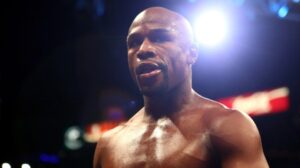 Read more about the article Floyd Mayweather spent $750k to buy out contract and become highest-paid boxer ever with staggering net worth