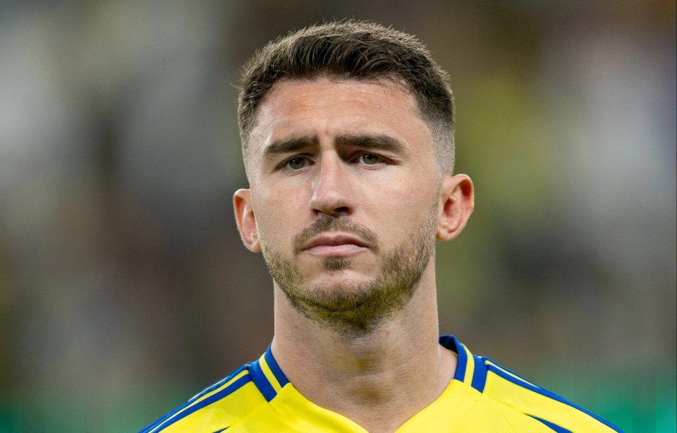 You are currently viewing Third-highest paid defender in world football to have £390,000-a-week contract torn up