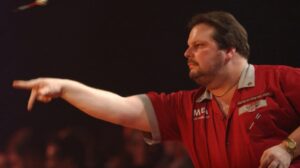 Read more about the article I wanted to smash my fist in darts rival’s face after dirty tactic left me furious