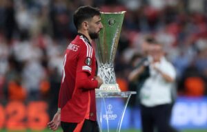Read more about the article Bruno Fernandes buyer emerges as Saudi club ready to tempt Man United with £100m offer
