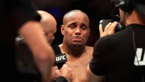 Read more about the article Daniel Cormier reveals biggest regret of his career and it’s to do with Jon Jones: ‘I was fighting well’