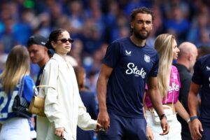 Read more about the article ‘Criminal’ – Everton release damning statement as Dominic Calvert-Lewin’s wife subjected to abuse