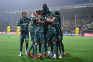 Read more about the article Tottenham Hotspur and Manchester United set up Battle of Britain blockbuster Europa League final