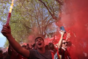 Read more about the article Liverpool warn fans they face lifetime Anfield ban if they bring illegal item for title celebrations
