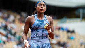 Read more about the article Coco Gauff cheekily blames coach for awkward racket blunder before making US tennis history at French Open
